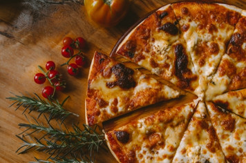 Home 6 pizza lovers will like our pizza tariffs and they will taste delicious pizzas
